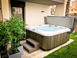 Спа бассейн Jacuzzi J-335